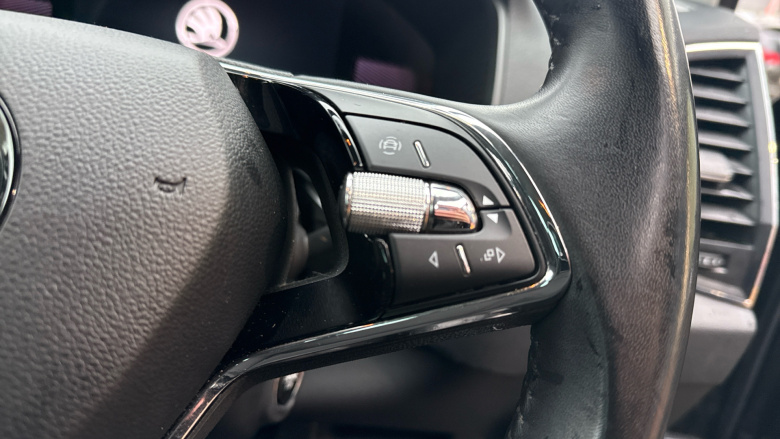 Skoda Karoq 1.0 TSI SE Drive 5dr Petrol Estate